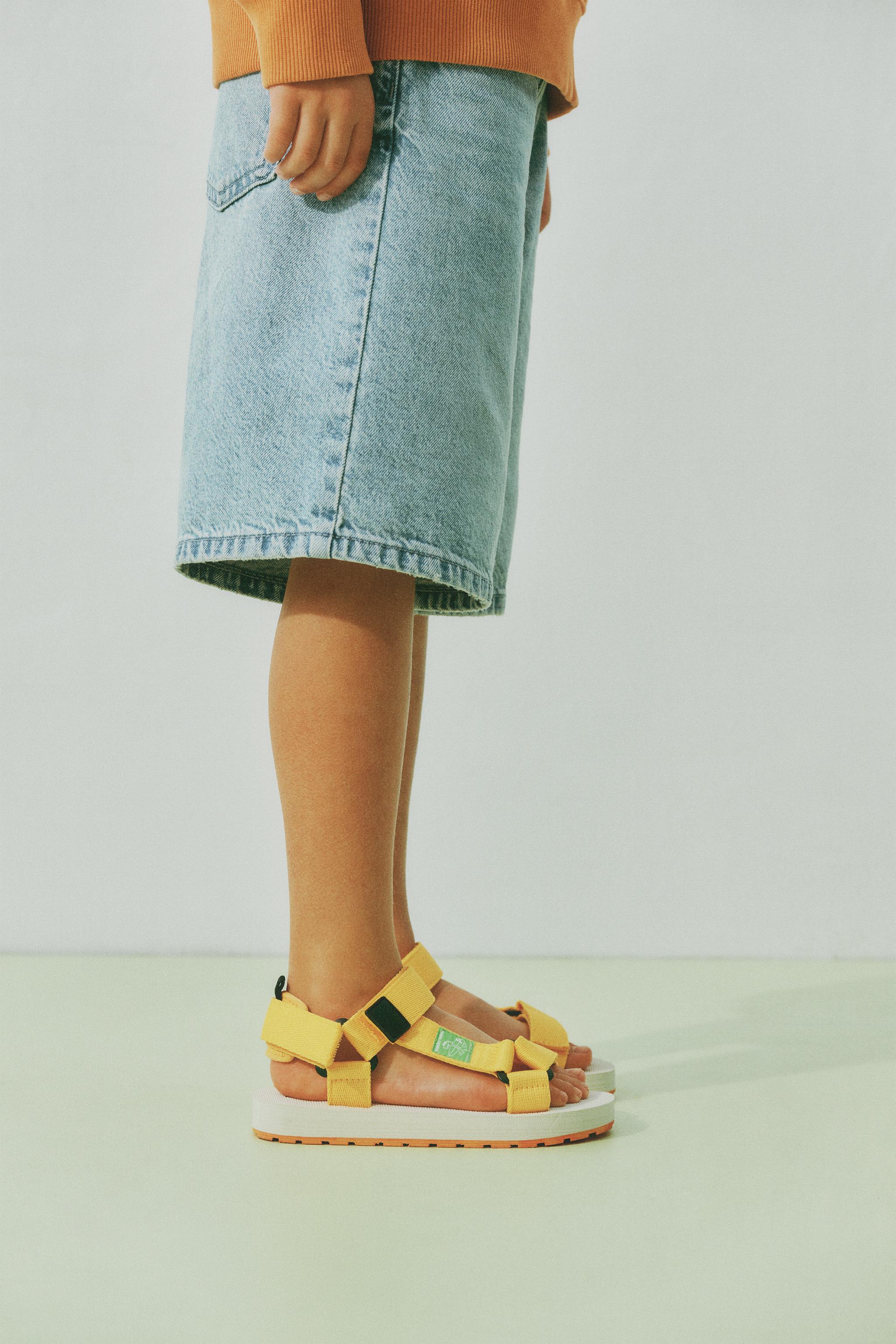 TECHNICAL SANDALS — Yellow