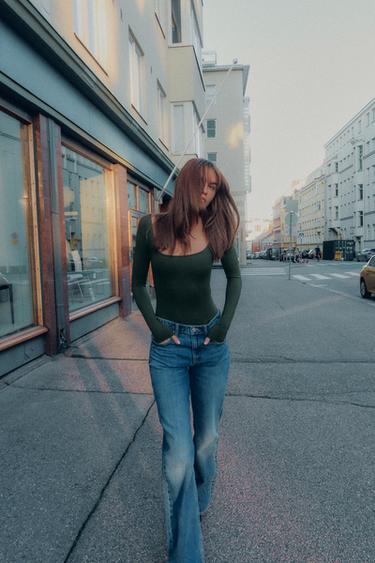 BODY POLIAMIDOWE Z KWADRATOWYM DEKOLTEM - Zielony stonowany Zara
