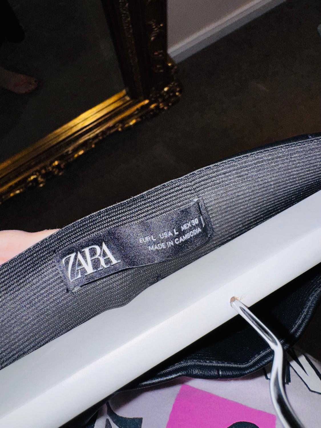 FAUX LEATHER LEGGINGS - Image 3