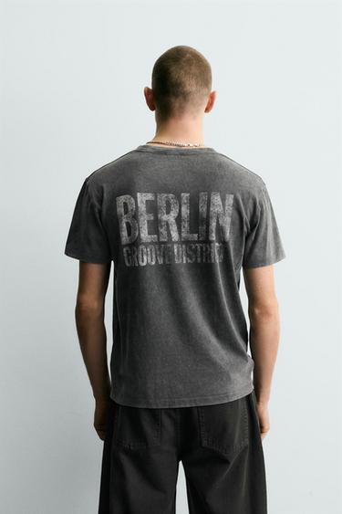 ТЕНИСКА С ИЗБЕЛЕН ЕФЕКТ И КОМБИНИРАНИ ЩАМПИ - Сив от Zara