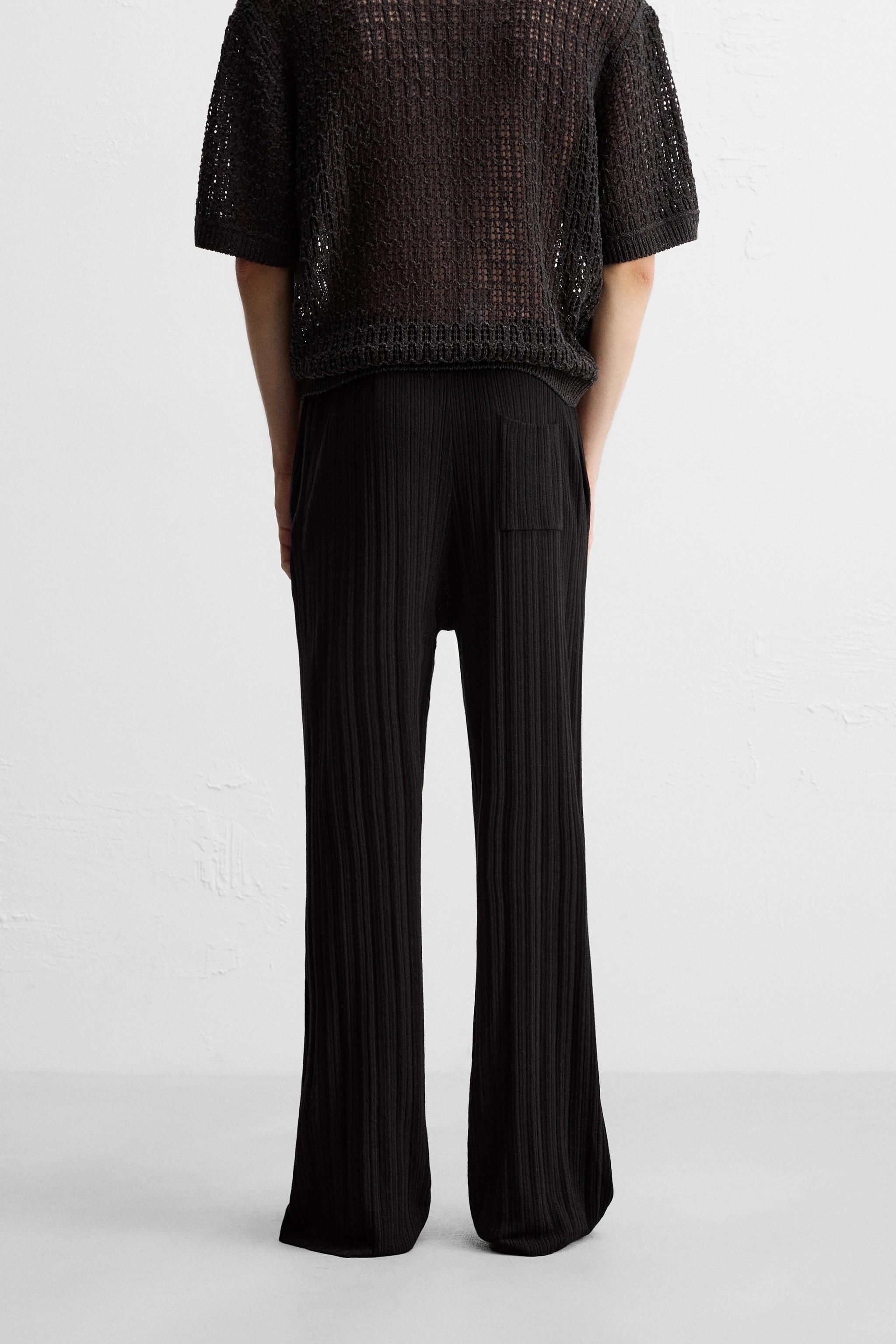 PANTALON EN MAILLE STRUCTURÉE