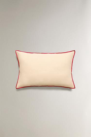CUSHION COVER WITH OVERLOCK - Vanilla by Zara