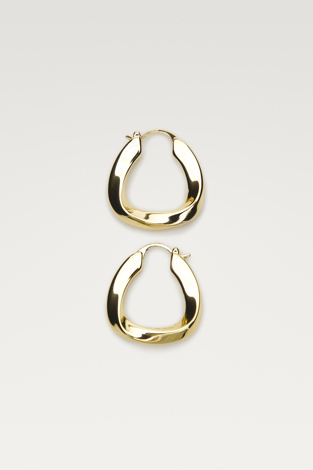 Triangular hoop earrings — Golden