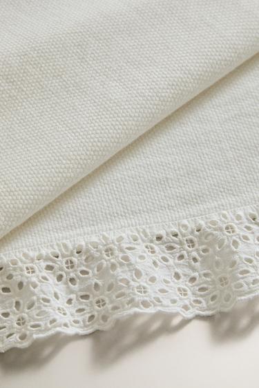 COTTON BEDSPREAD WITH EMBROIDERED RUFFLED TRIMS - Ecru by Zara - Image 3