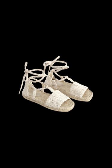 SANDALIA YUTE - Blanco Crudo de Zara