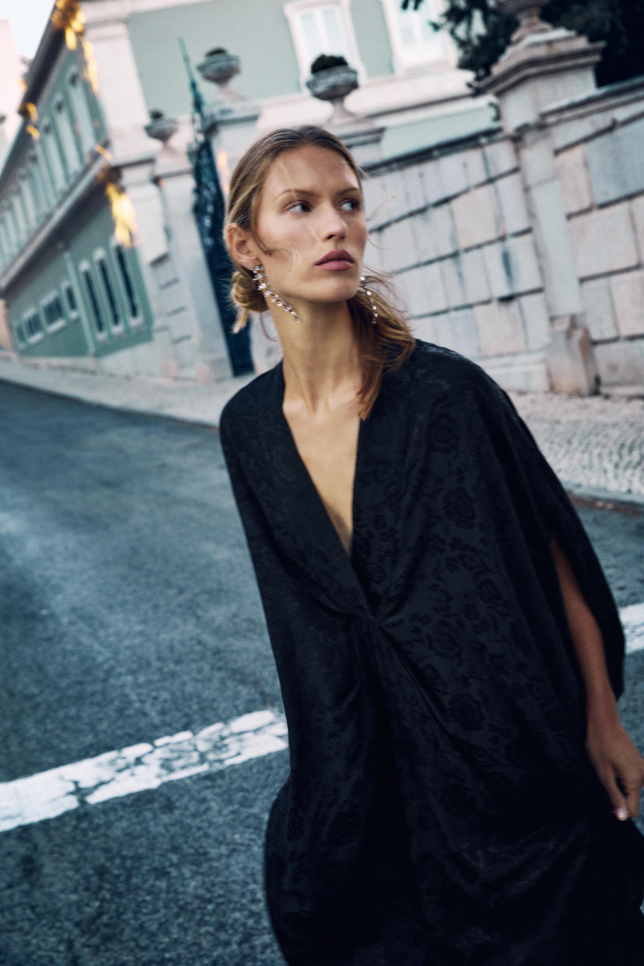 FLORAL JACQUARD MAXI DRESS