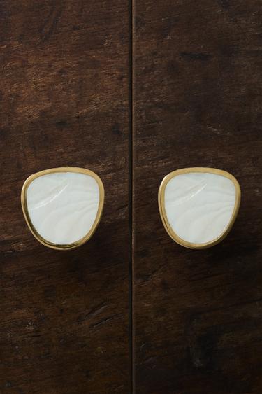 PACK OF IRREGULAR MOTHER-OF-PEARL DOOR KNOBS (PACK OF 2) - White by Zara