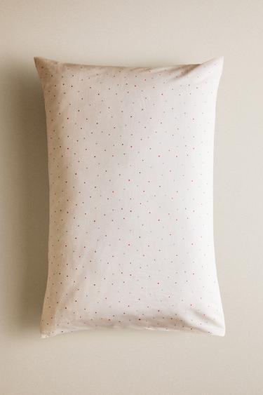 غلاف مخدة منقط للأطفال - أبيض مكسور الخاص بـ Zara