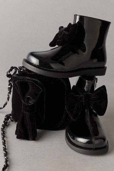 PATENT-FINISH ANKLE BOOTS WITH BOW - Black by Zara