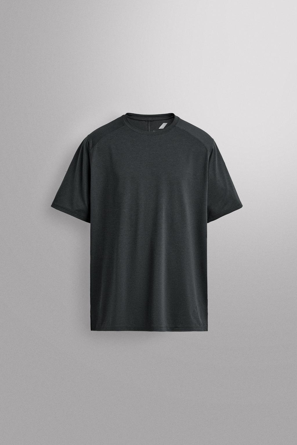 TEXTURED TECHNICAL T-SHIRT