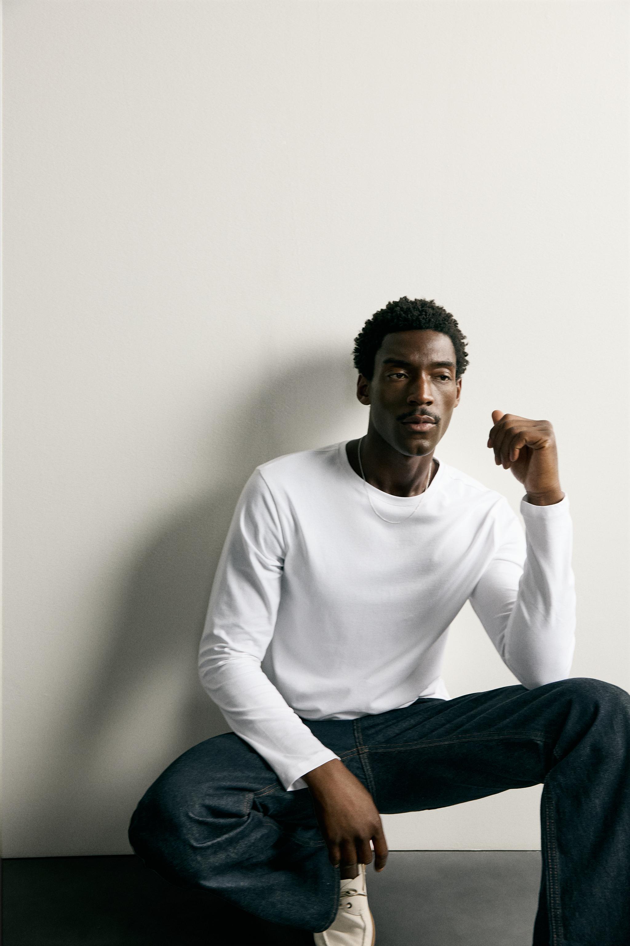 T-SHIRT BASIQUE SLIM