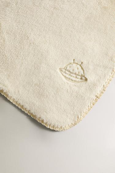CHILDREN'S SPACESHIP FLEECE BLANKET - Butter by Zara - Image 2