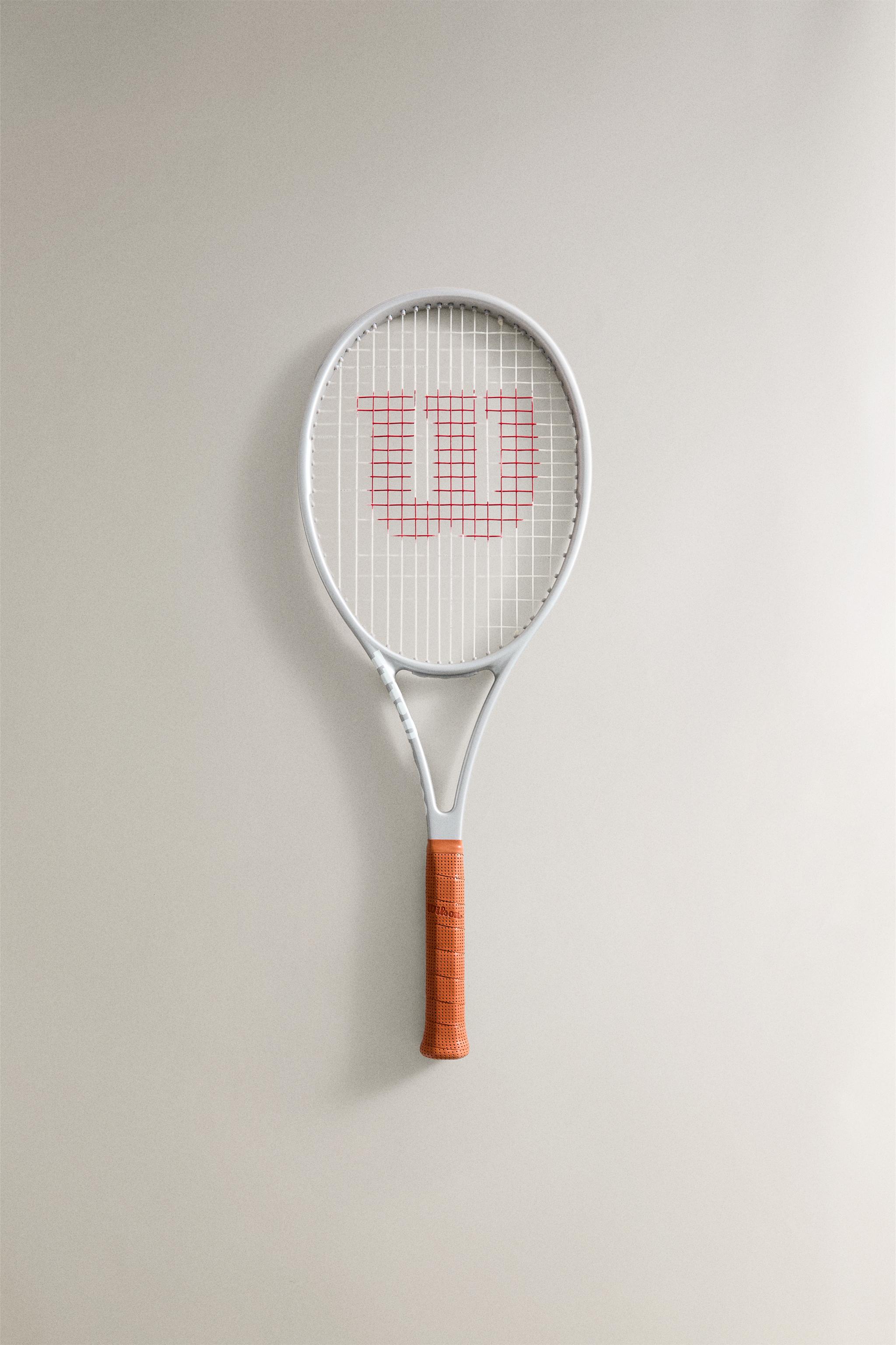 Raquette De Tennis Wilson Federer – Adulte – Noir Et Blanc – Puissance Et Contrôle – Prête à Jouer