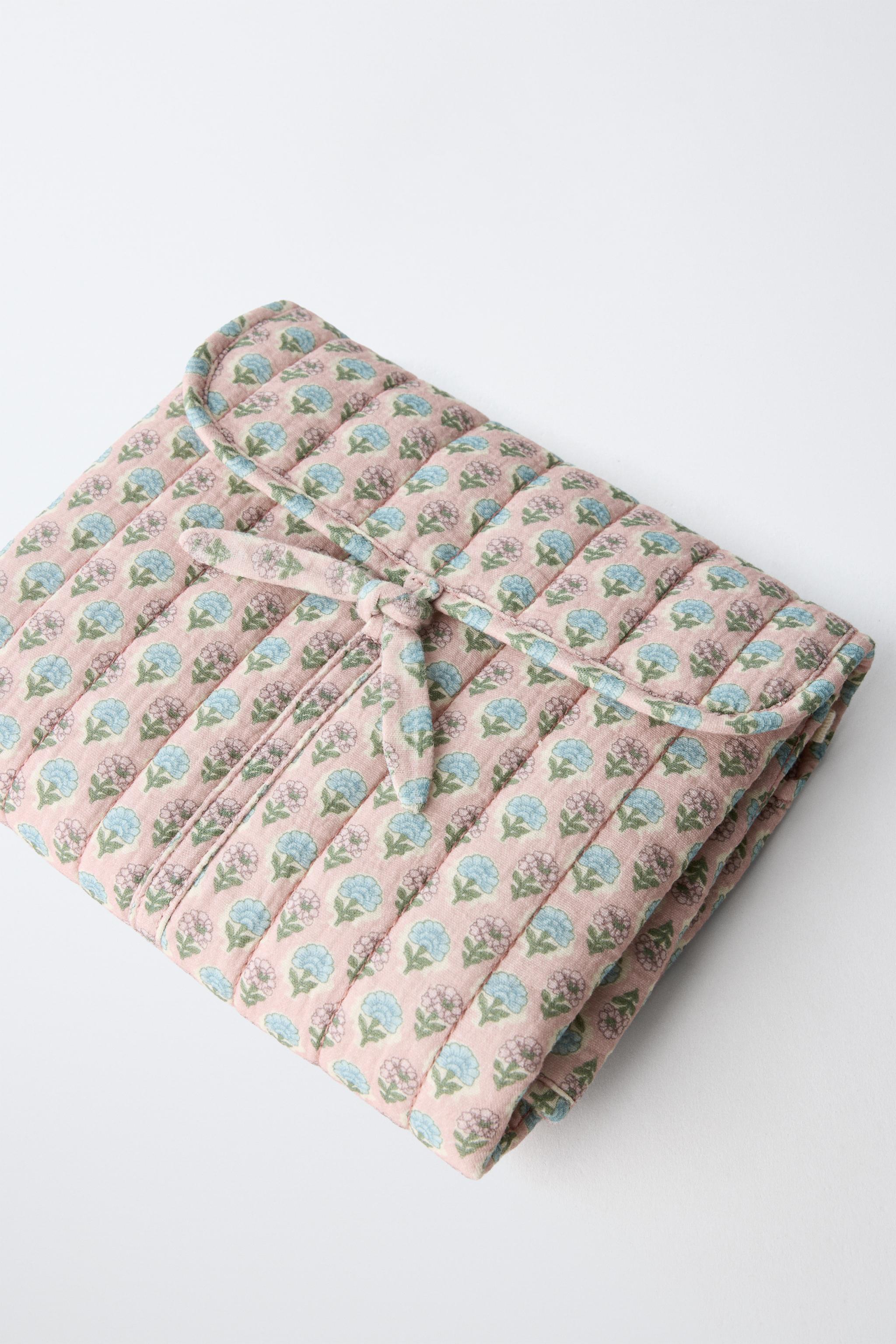 MATELAS À LANGER FLEURS