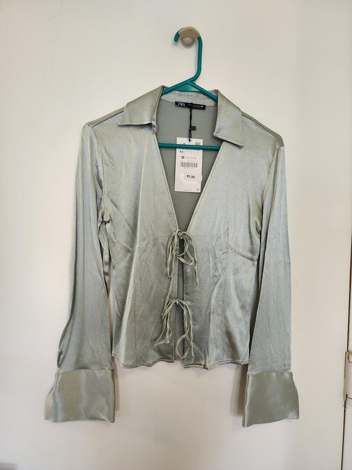 SATIN EFFECT SHIRT
