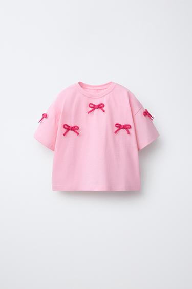 T-SHIRT MIT HÄKELSCHLEIFEN - Rosa von Zara