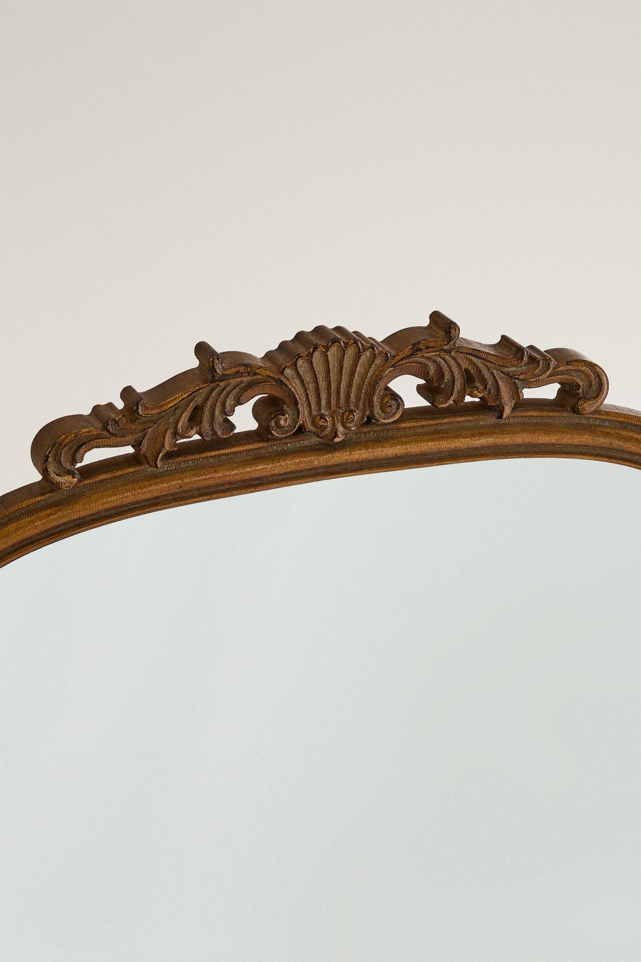 GOLDEN WOODEN WALL MIRROR — Golden