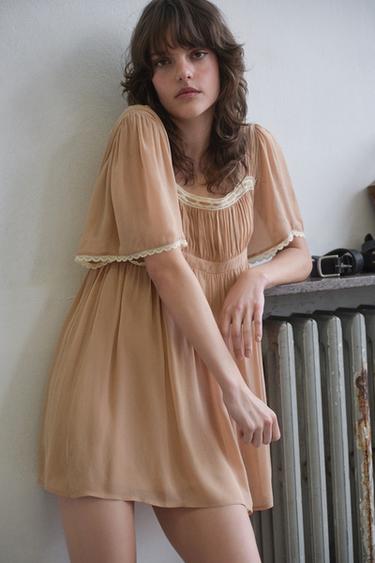 ROBE COURTE EN DENTELLE - Rose pâle de Zara - Image 3