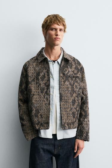 JACQUARD TEXTURED JACKET - Printed by Zara