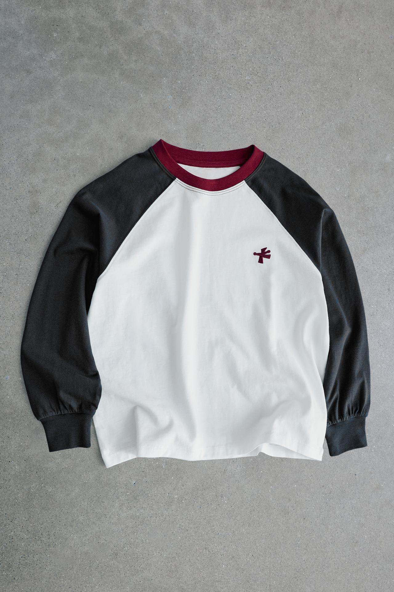 EMBROIDERED LOGO RAGLAN T-SHIRT — White