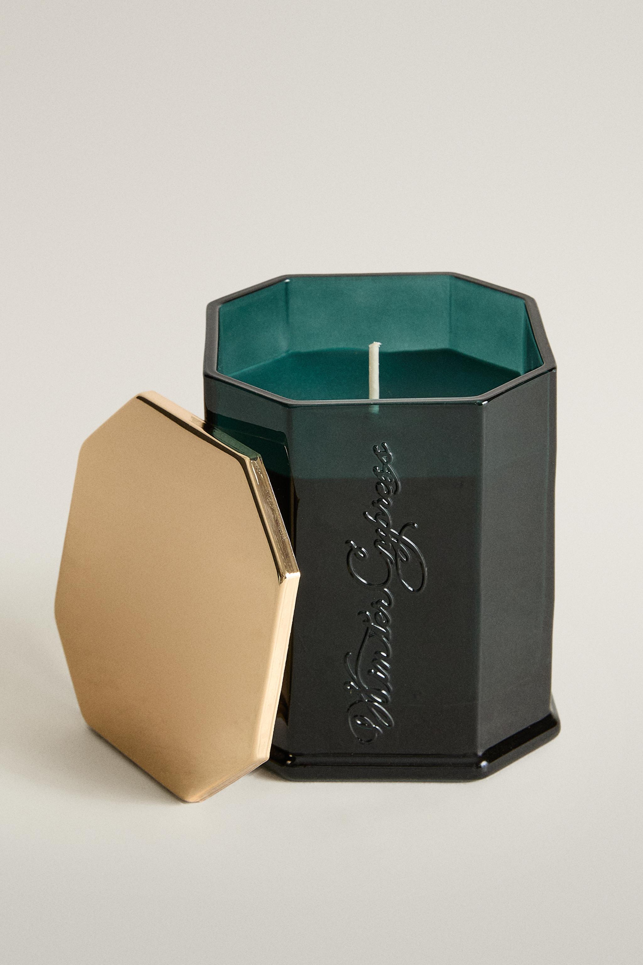 G) WINTER CYPRESS SCENTED CANDLE