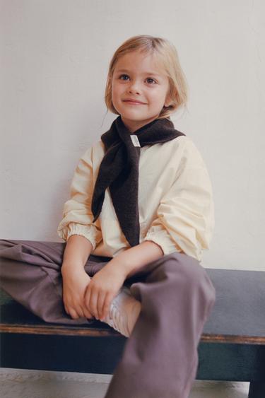 STRICK-BANDANA MIT AUFNÄHER - Braun von Zara