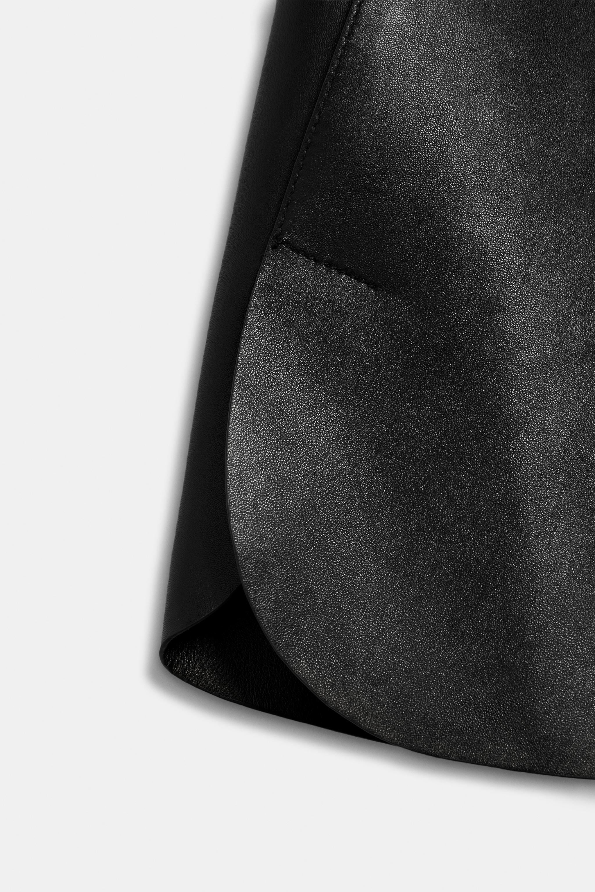 ZW COLLECTION LIMITED EDITION LEATHER SHORTS