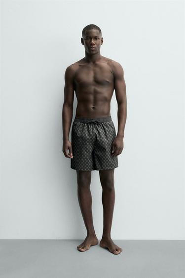 BAÑO LARGO CUADROS - Negro de Zara - Imagen 0