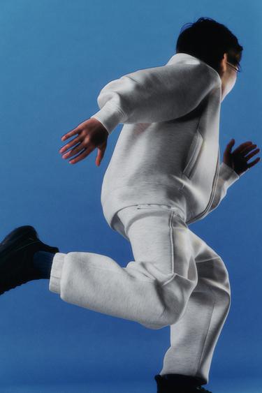 СПОРТИВНАЯ ТОЛСТОВКА НА МОЛНИИ — СЕРЫЙ С МЕЛАНЖЕВЫМ ЭФФЕКТОМ от Zara