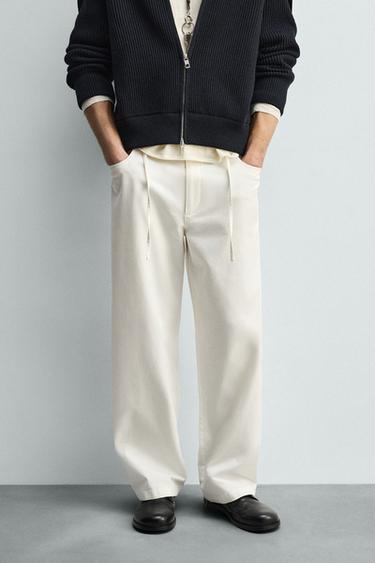 بنطلون منسدل بقصة RELAXED FIT - أبيض الخاص بـ Zara