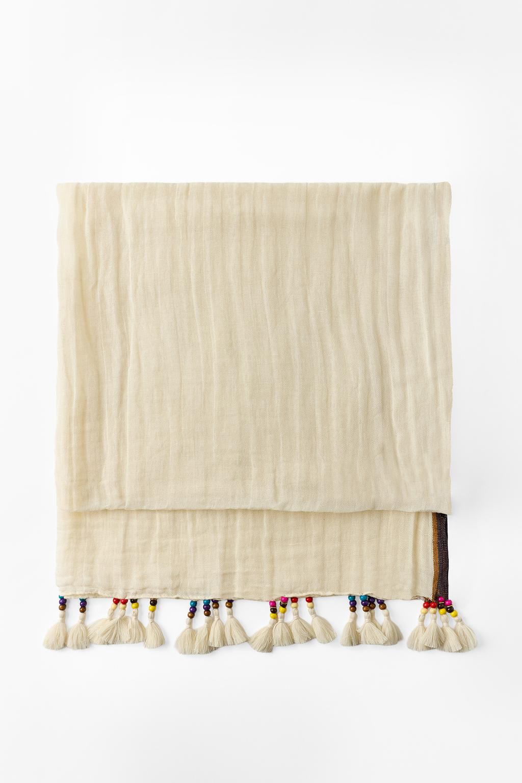 LINEN SCARF WITH BEADS AND POM-POMS