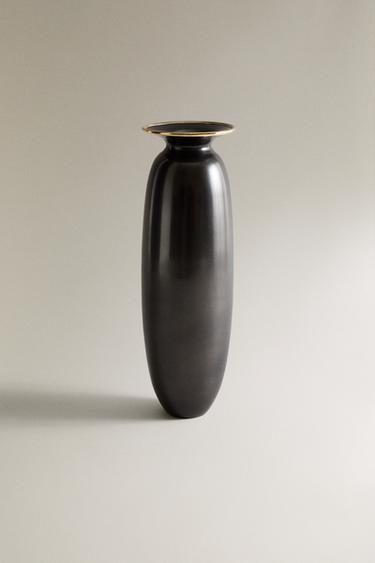 BRASS VESSEL I COLIN KING - Black by Zara