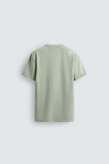 T-SHIRT BASIQUE SLIM FIT /01 - Vert clair de Zara - Image 1