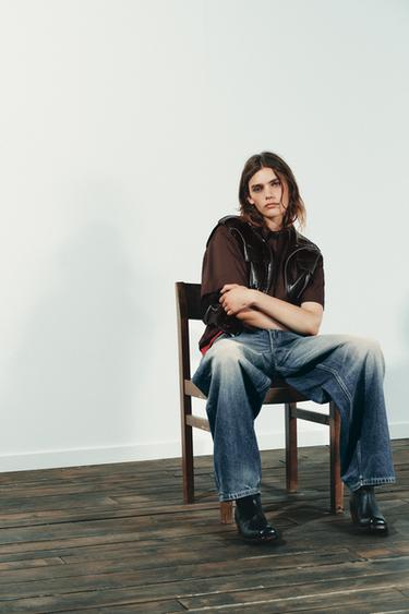 GILET MATIÈRE SYNTHÉTIQUE GLOBO - Bordeaux foncé de Zara - Image 5