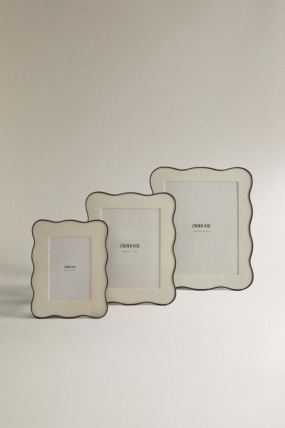 WAVY METAL PHOTO FRAME - Black by Zara - Image 0