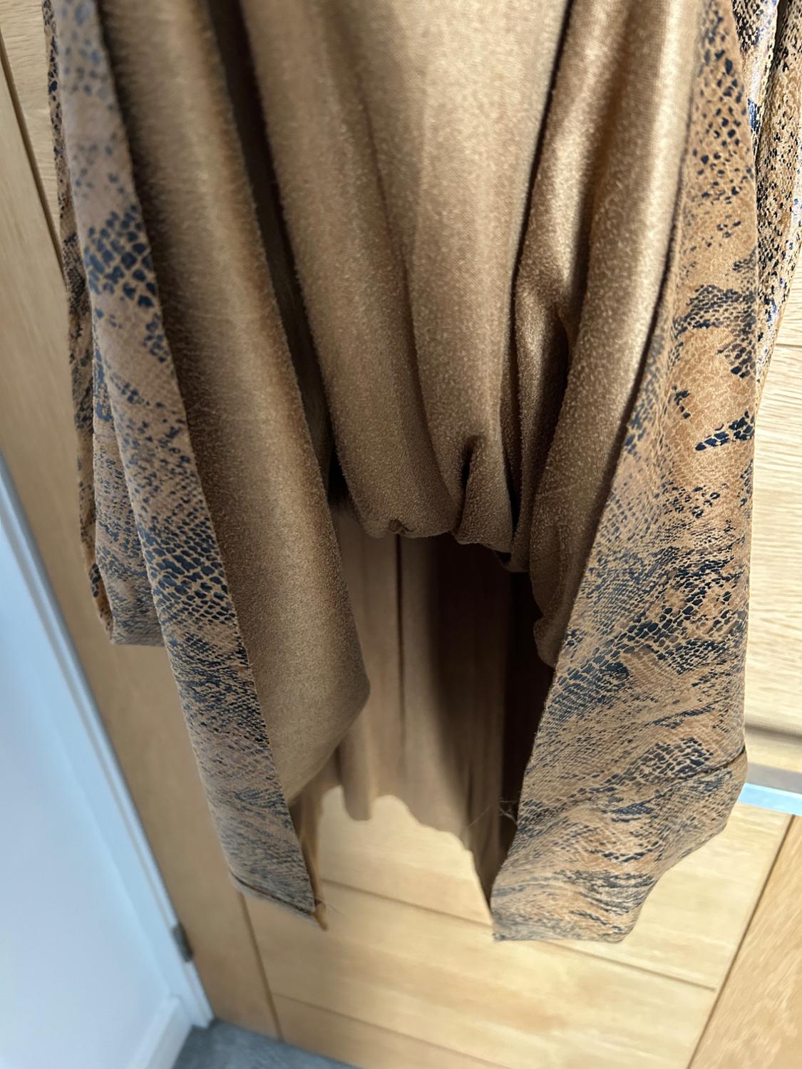 SNAKESKIN PRINT PLEATED MIDI SKIRT - Image 5