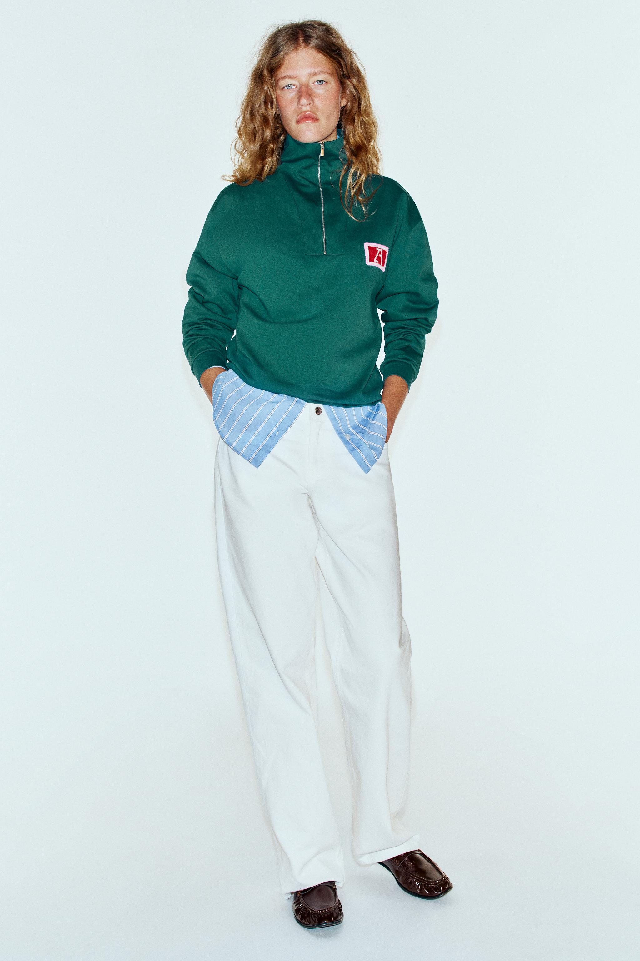 EMBROIDERED ZIP-UP T-SHIRT