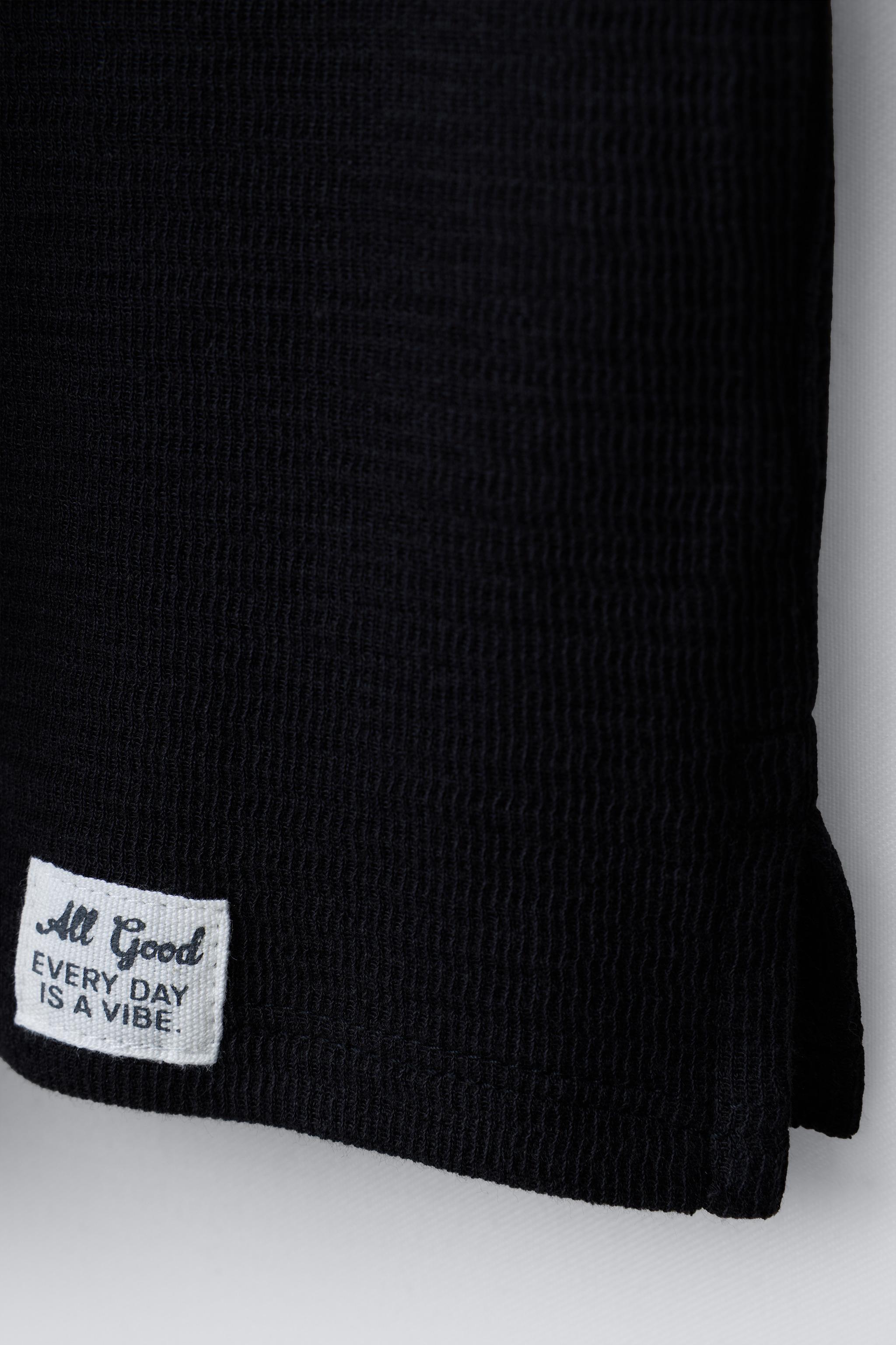 TEXTURED POLO WITH LABEL