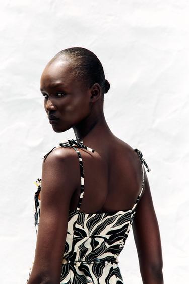 TOP IMPRIMÉ EN LIN - Noir / Écru de Zara - Image 2