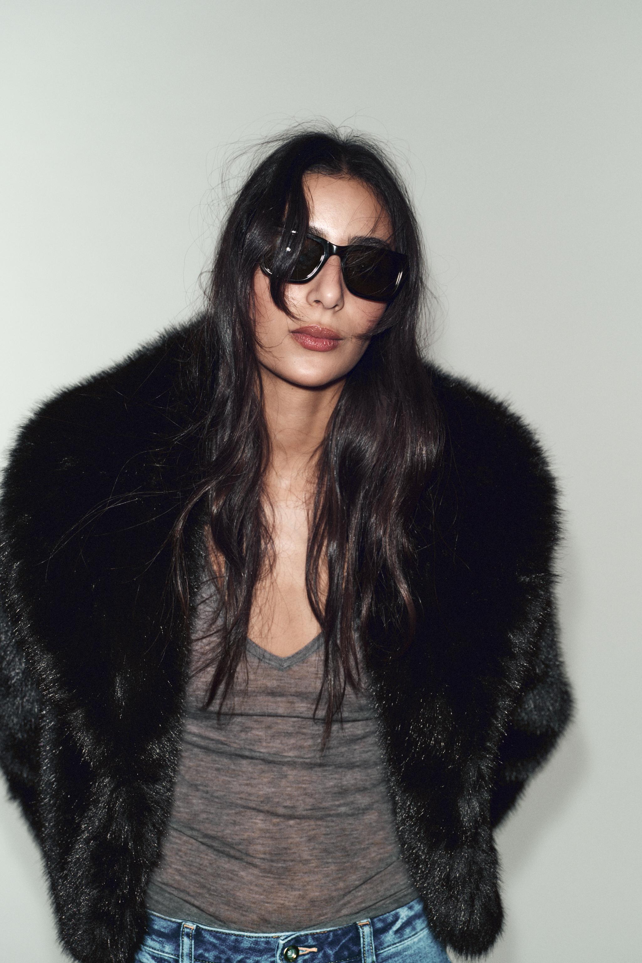 SHORT FAUX FUR COAT WITH LAPEL COLLAR