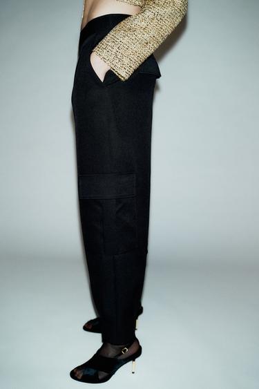 CARROT TROUSERS WITH CARGO POCKETS - Black by Zara