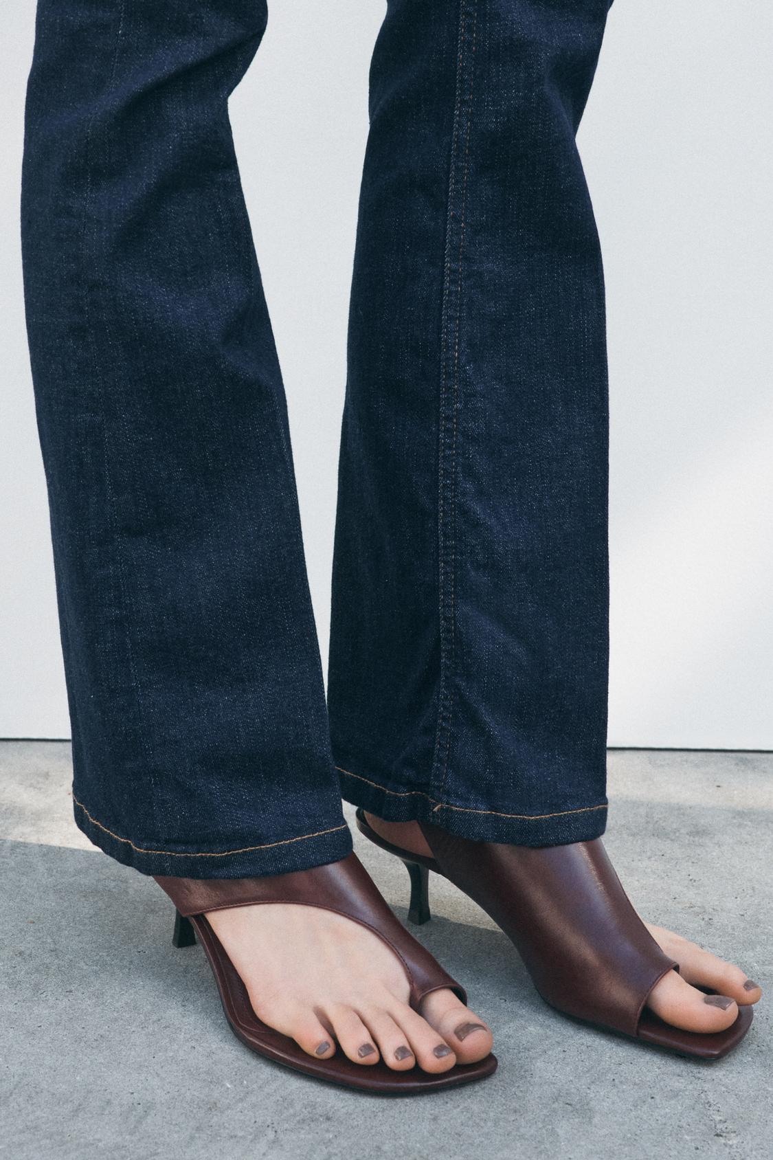 FULL LENGTH MID WAIST BOOTCUT JEANS ZW COLLECTION