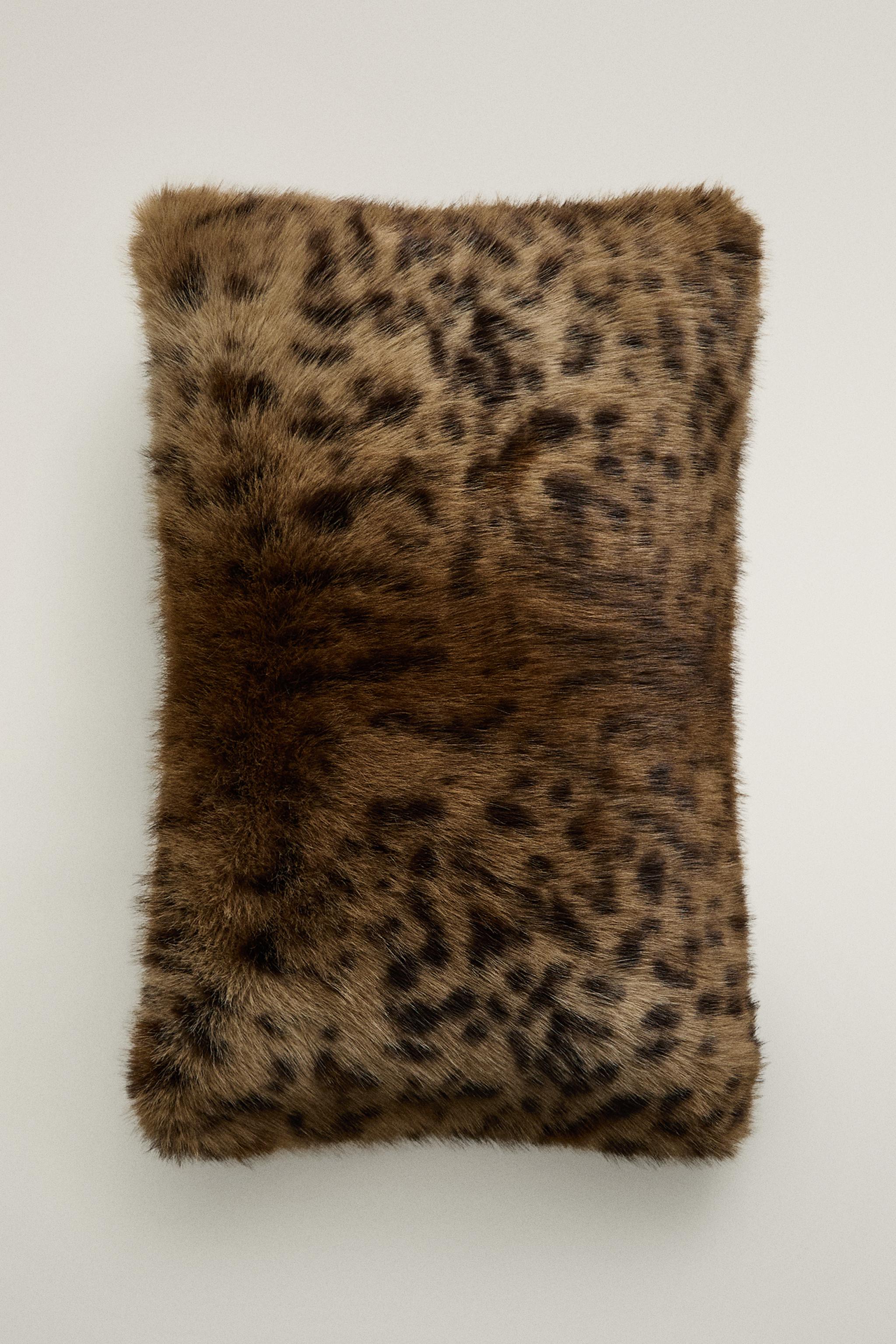 HOUSSE DE COUSSIN FOURRURE IMPRIMÉ ANIMALIER
