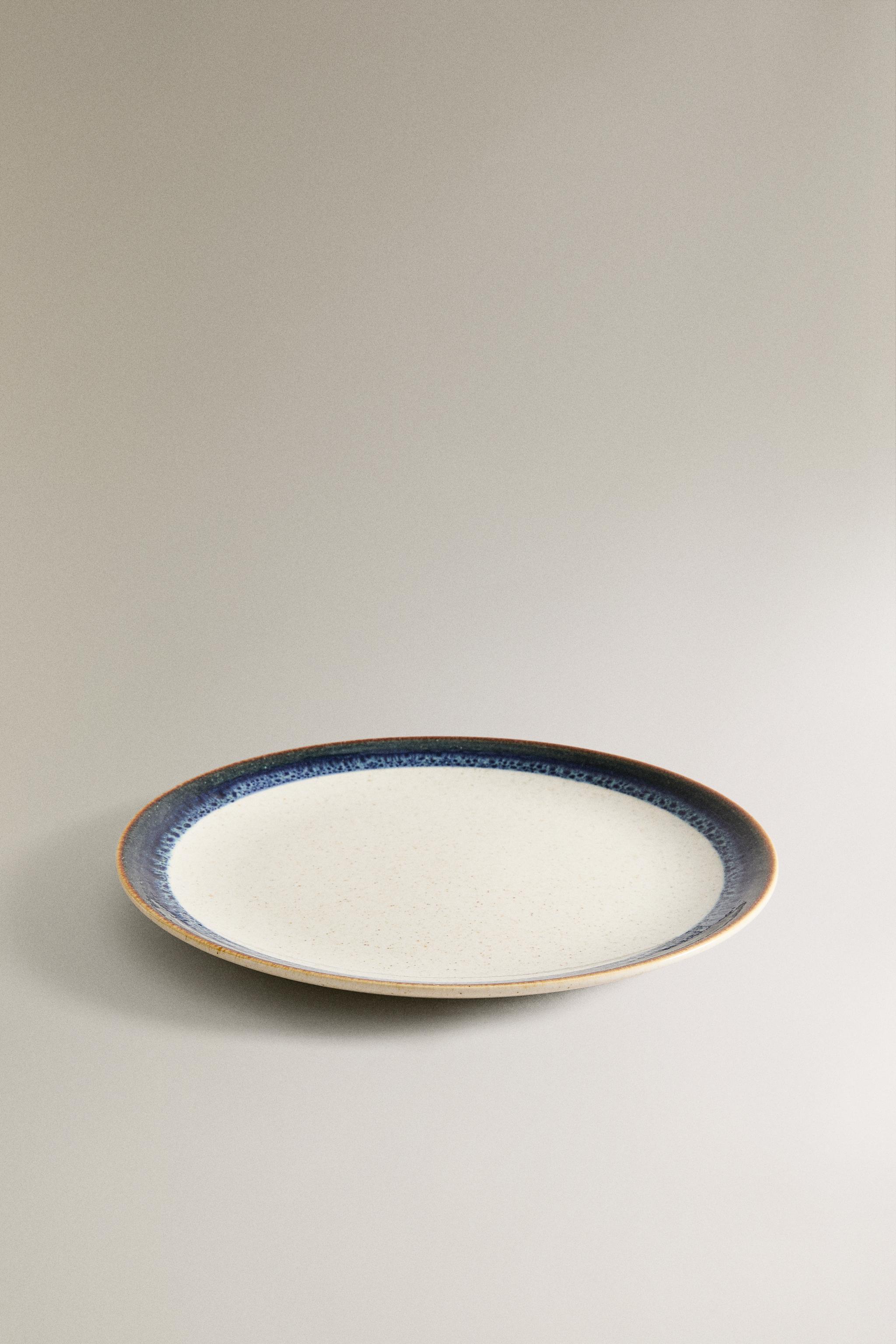 STONEWARE DINNER PLATE