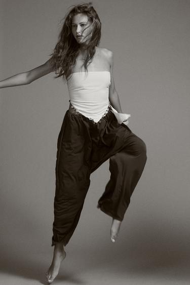 TOP PALABRA DE HONOR ABALORIOS - Beige de Zara