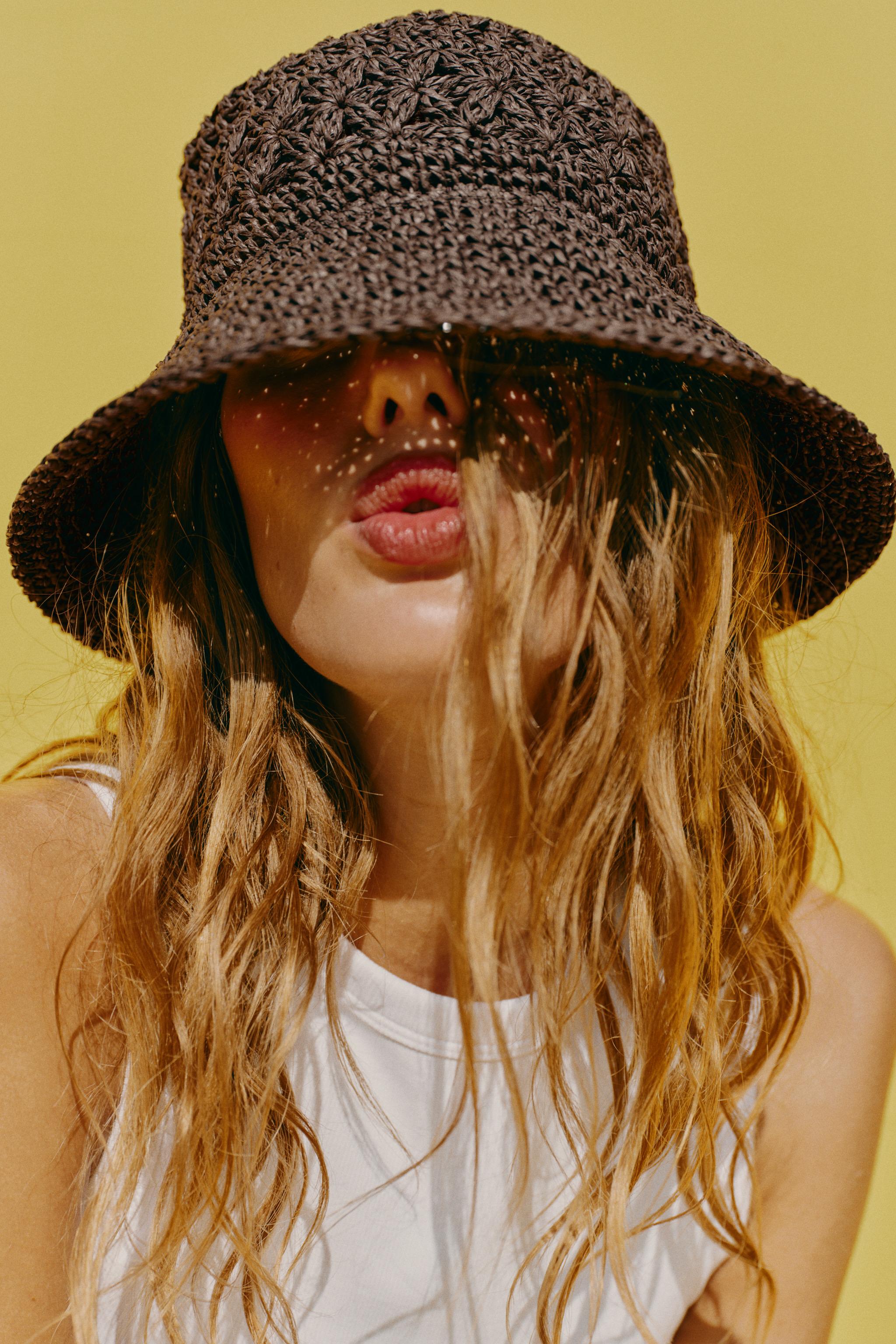 WOVEN BUCKET HAT — Brown