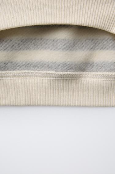 SWEAT À RAYURES ET PIÈCE BONHOMME - Multicolore de Zara - Image 3