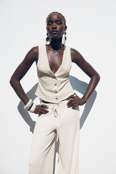 Zara STRUCTURED VEST TOP - Ecru