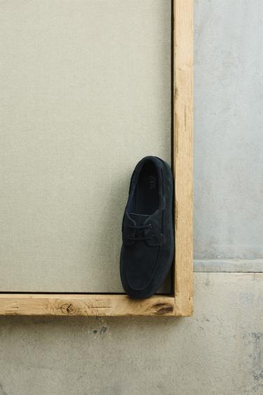 ZAPATO NÁUTICO PIEL CASUAL - Azul de Zara