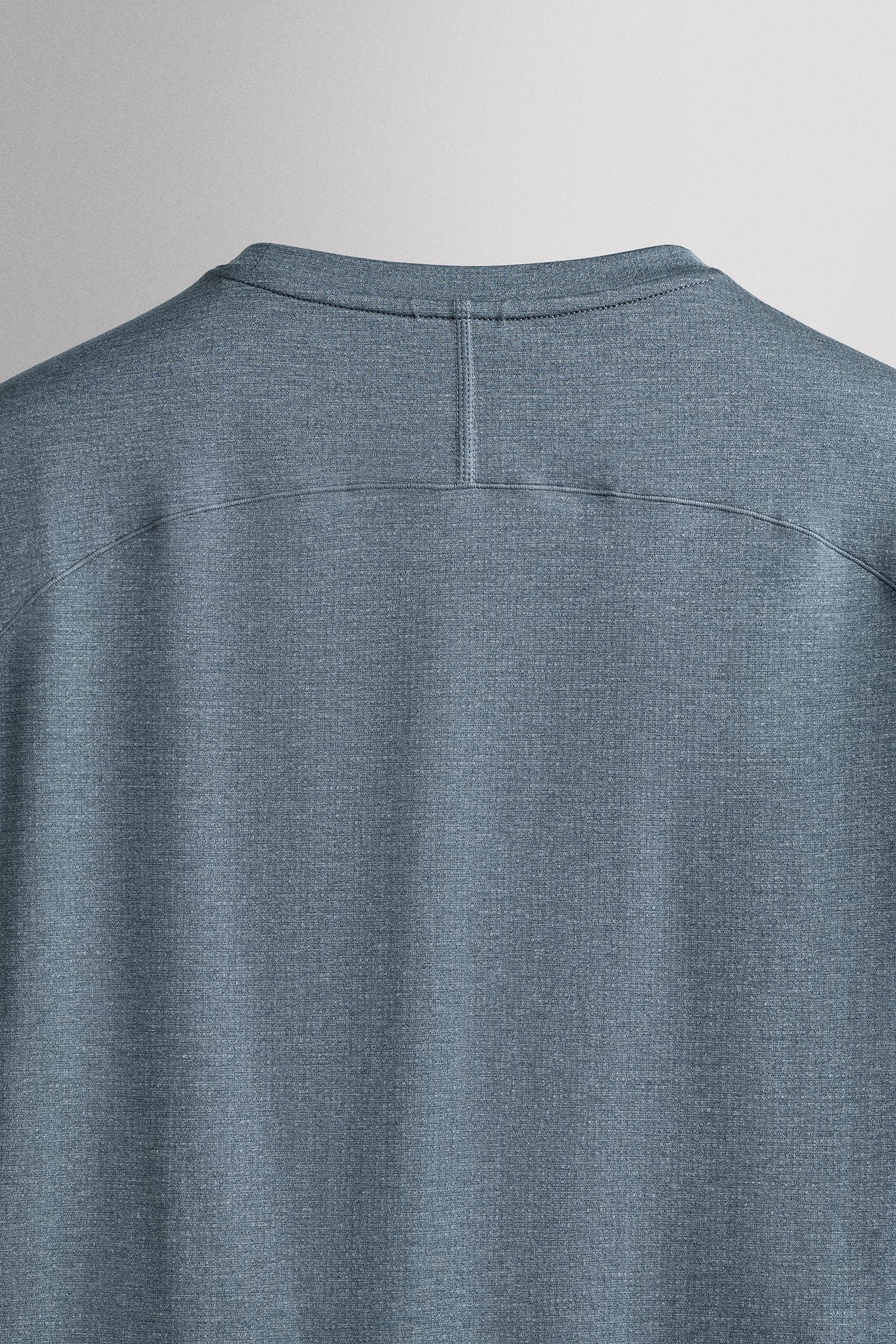 Мужские футболки Zara TEXTURED TECHNICAL T-SHIRT — фото 8